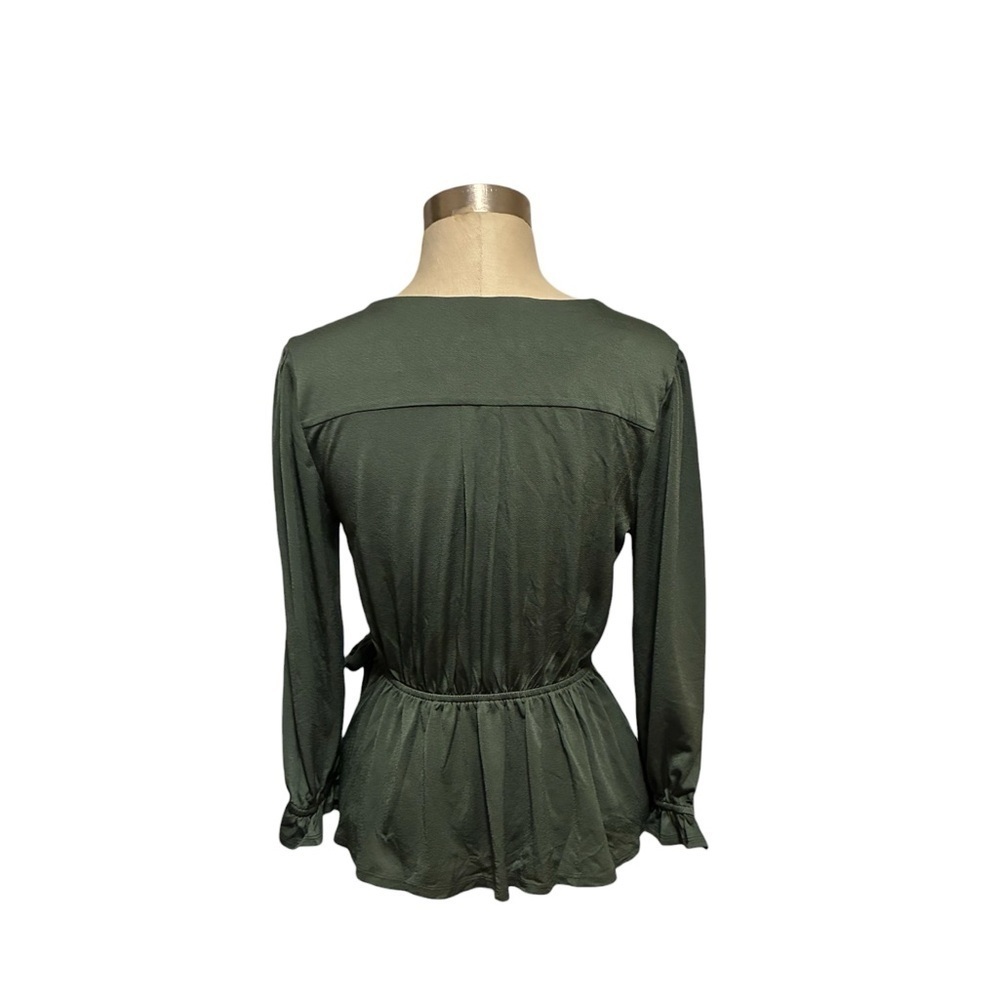 AUW silky wrap top - Picture 4 of 9